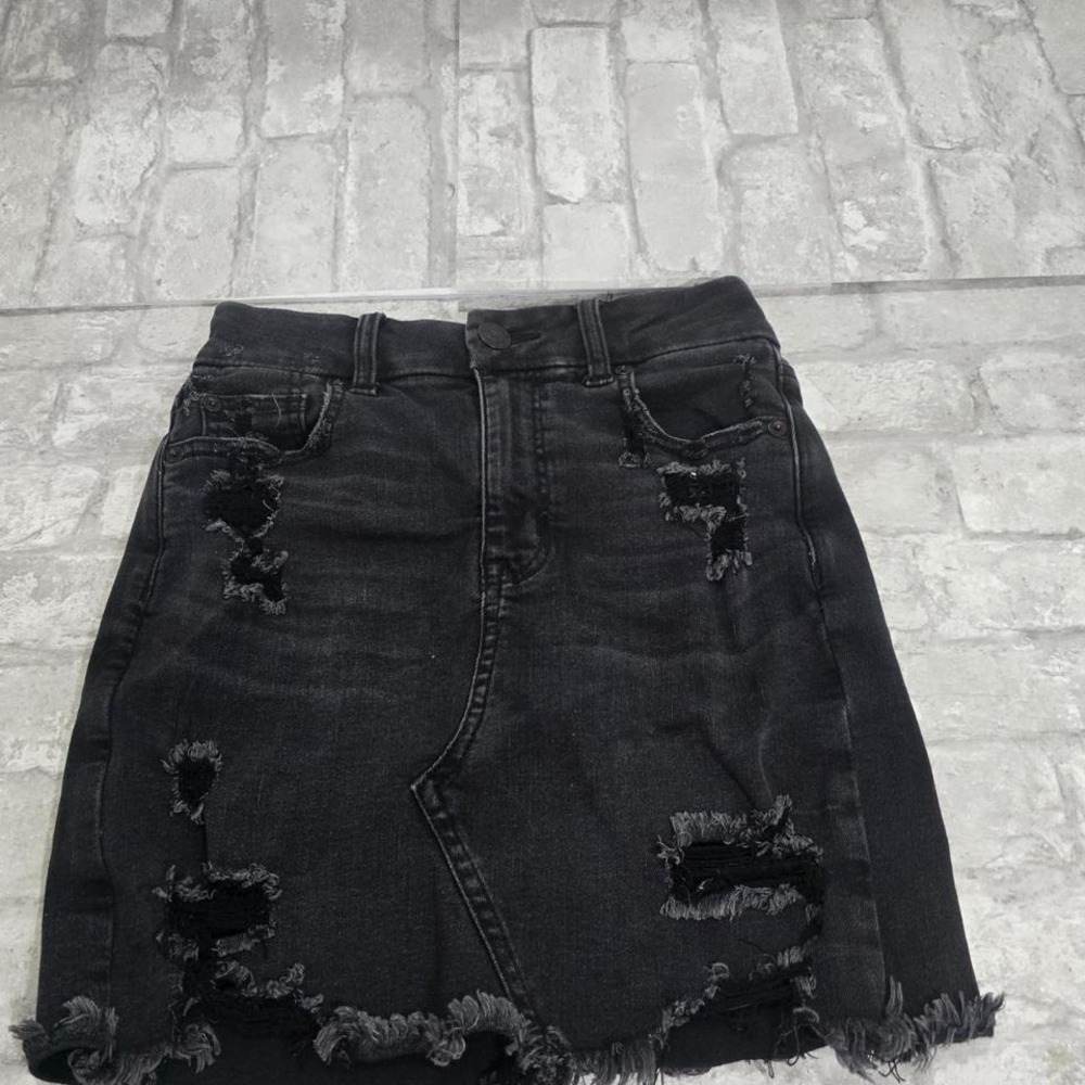 American Eagle‎ Size 0 Regular Curvy Hi Rise Mini Black Distressed
